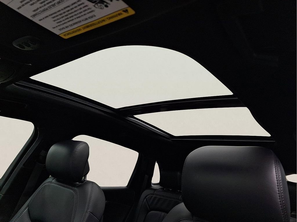 Used 2018 Lincoln MKX Reserve w/ Driver Assistance Package image 15