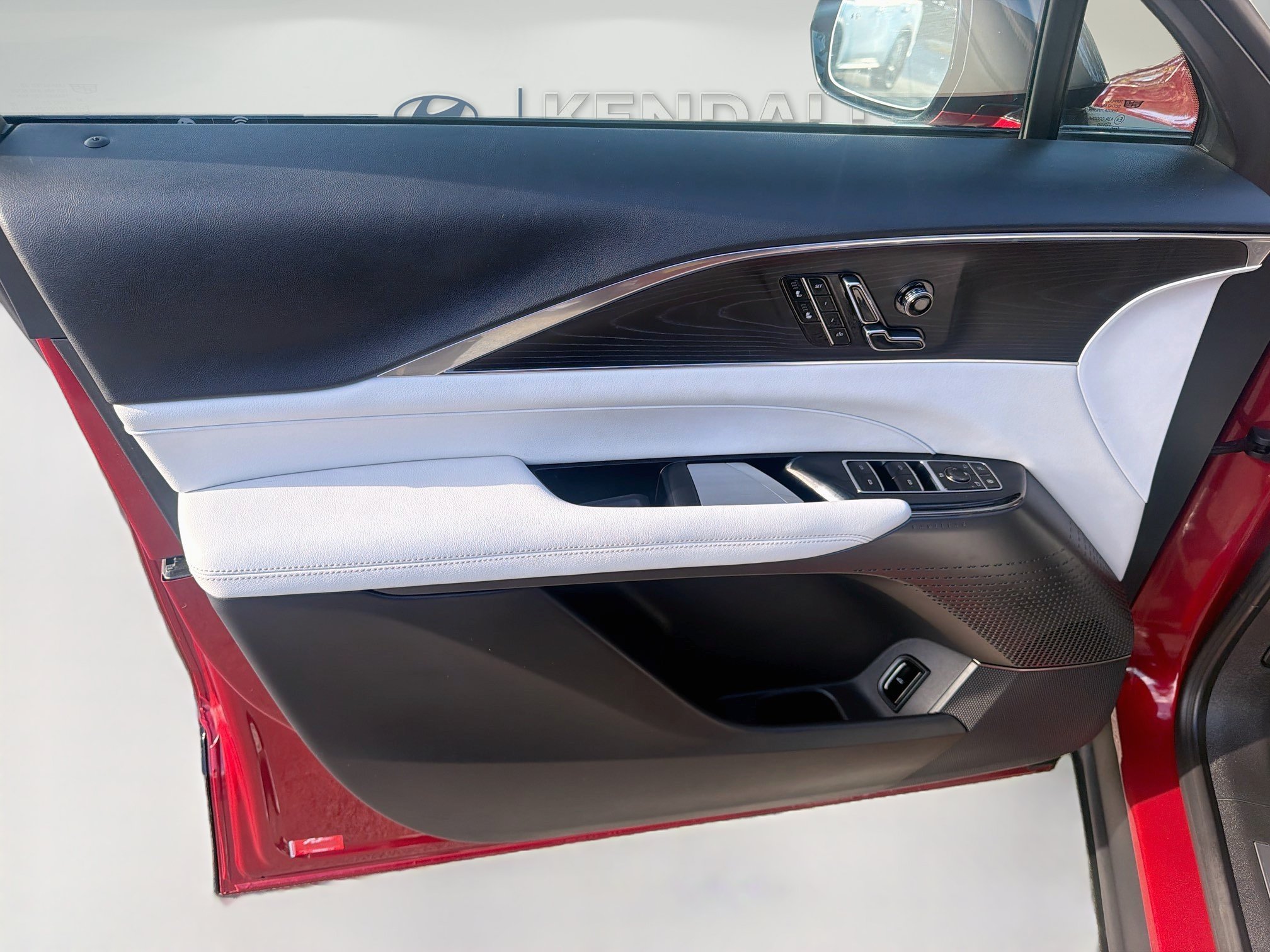 Used 2024 Cadillac Lyriq Sport RWD image 17