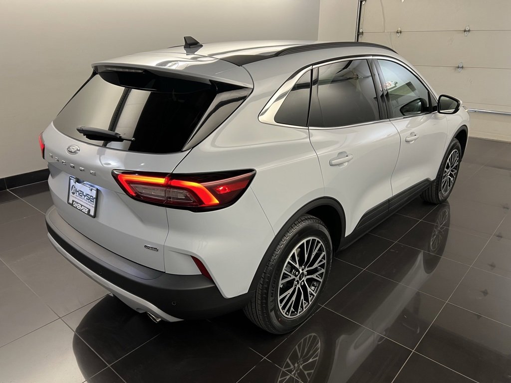 New 2026 Ford Escape SE image 6