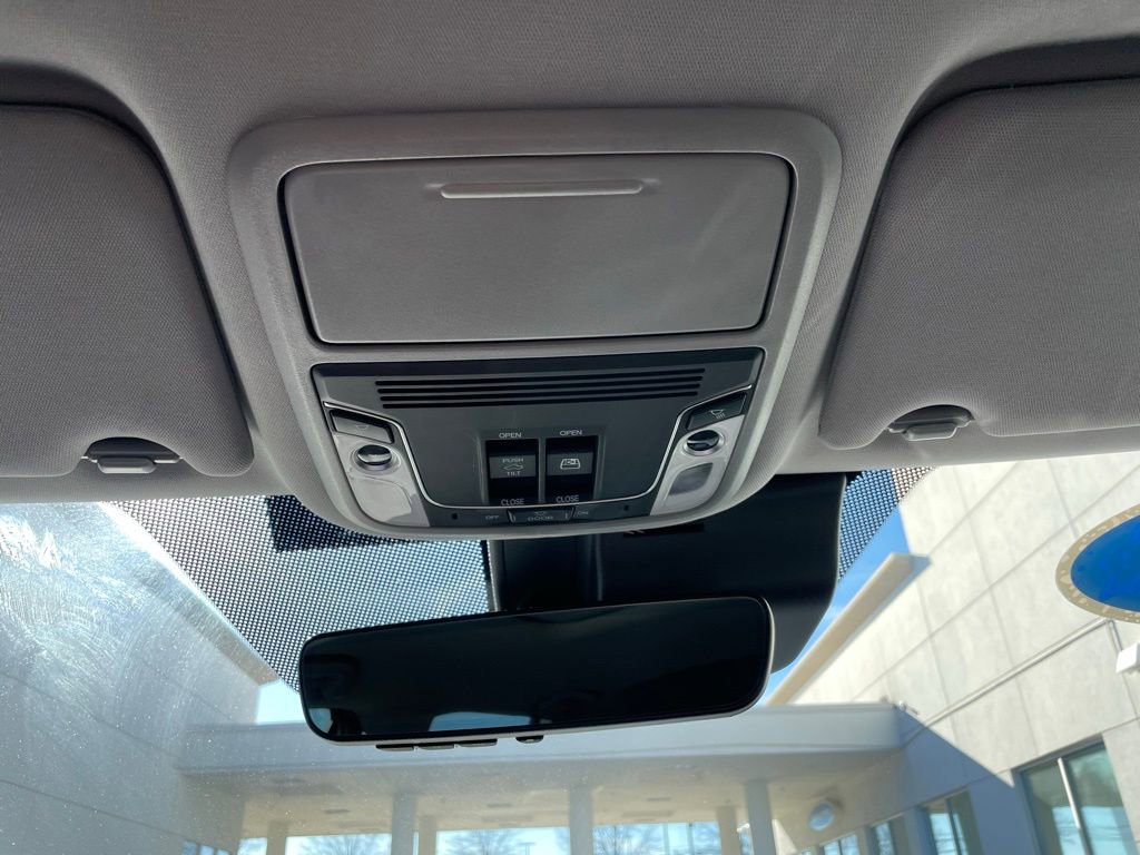 Used 2025 Honda Ridgeline RTL+ image 16