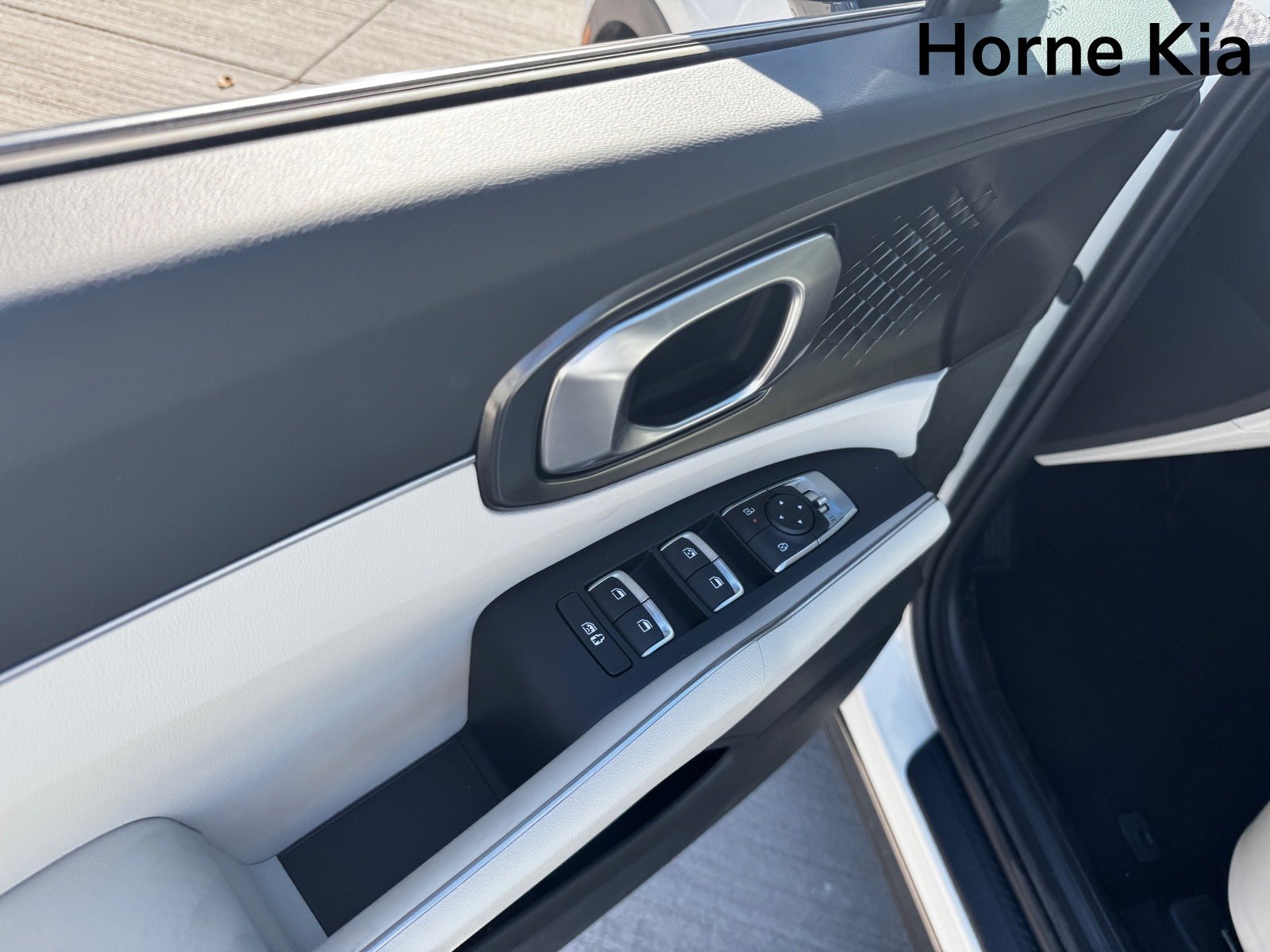 New 2026 Kia Sorento EX FWD image 11