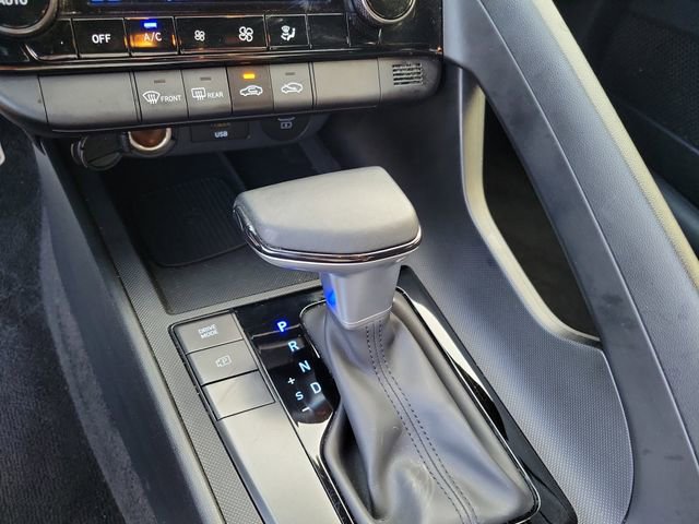 Used 2025 Hyundai Elantra Sport image 17