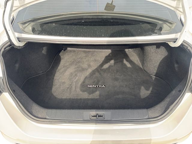 Used 2024 Nissan Sentra SV FWD image 26