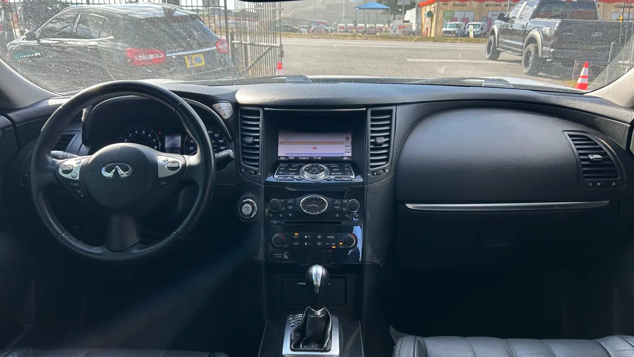 Used 2012 INFINITI FX35 2WD w/ Premium Pkg image 16