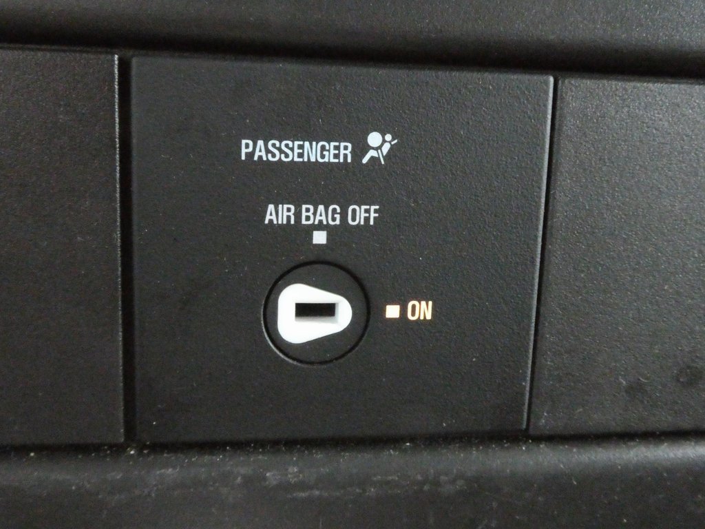 Used 2024 Chevrolet Express 2500 w/ Driver Convenience Package image 15