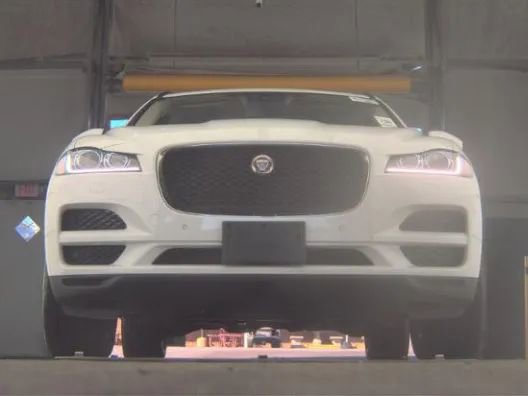 Used 2018 Jaguar F-PACE Prestige AWD/4WD image 3