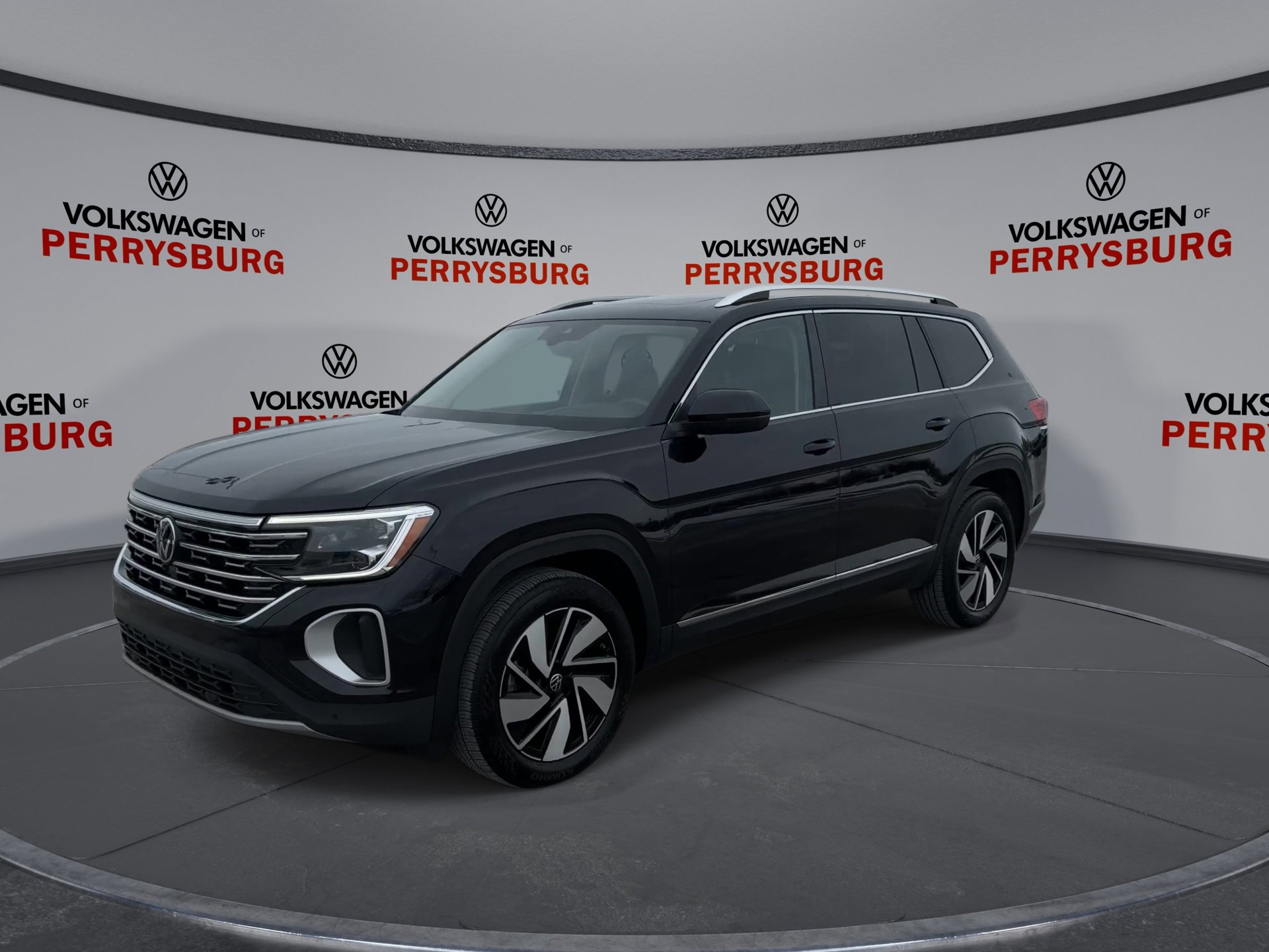 Certified 2025 Volkswagen Atlas SEL image 4