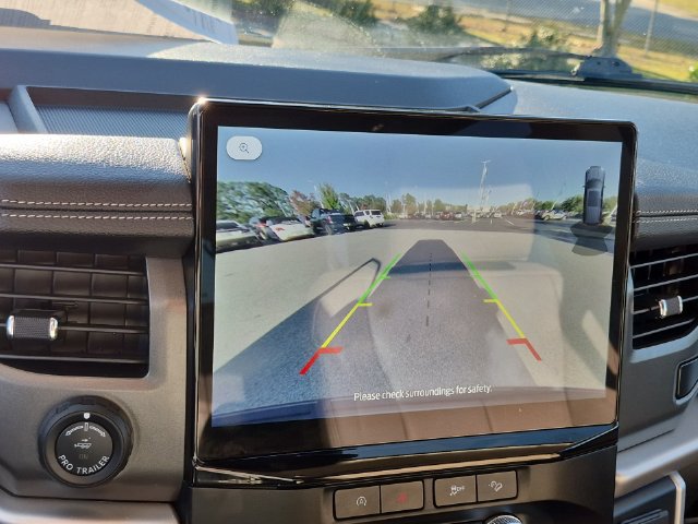Used 2024 Ford Expedition XLT AWD/4WD image 26