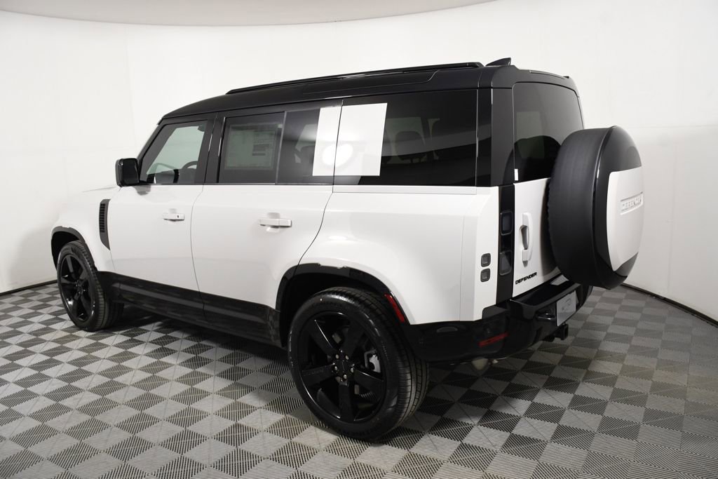 New 2026 Land Rover Defender 110 X-Dynamic SE AWD/4WD image 3