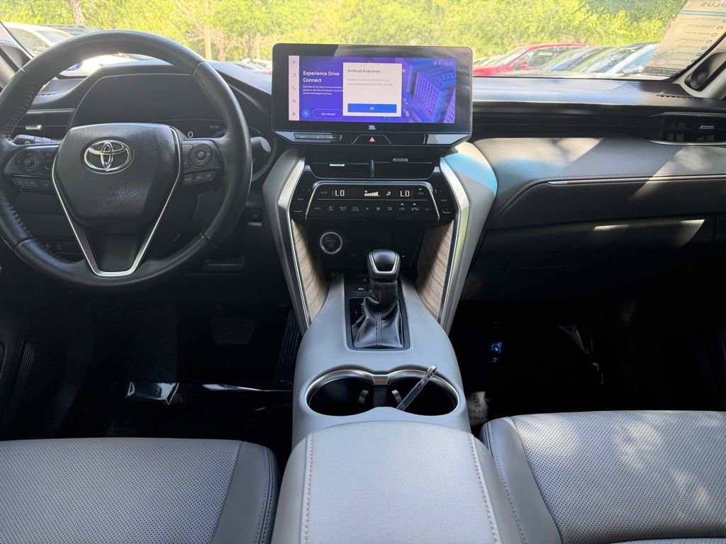 Used 2024 Toyota Venza Limited image 13