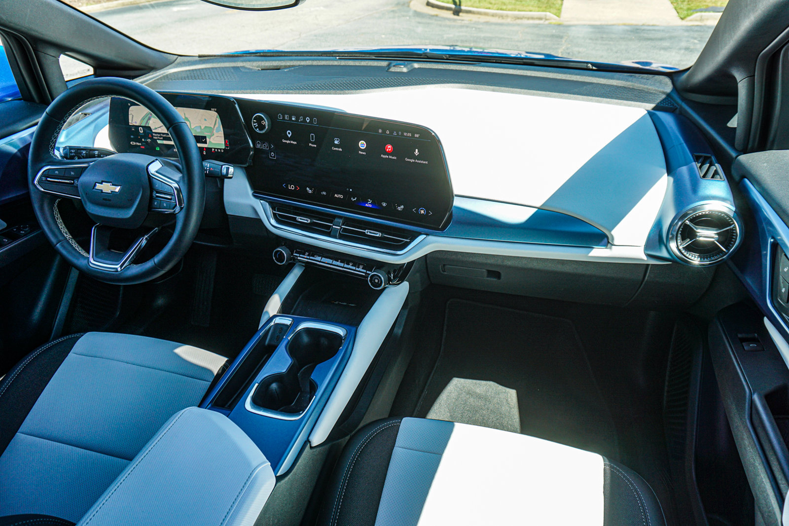 New 2026 Chevrolet Equinox EV LT FWD image 20
