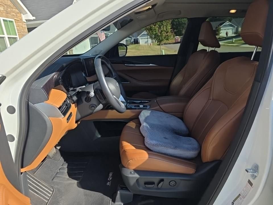 Used 2023 INFINITI QX60 Sensory w/ Vision Package AWD/4WD image 9