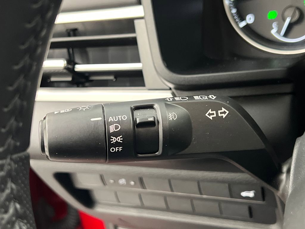 Used 2025 Mitsubishi Outlander SE AWD/4WD image 48
