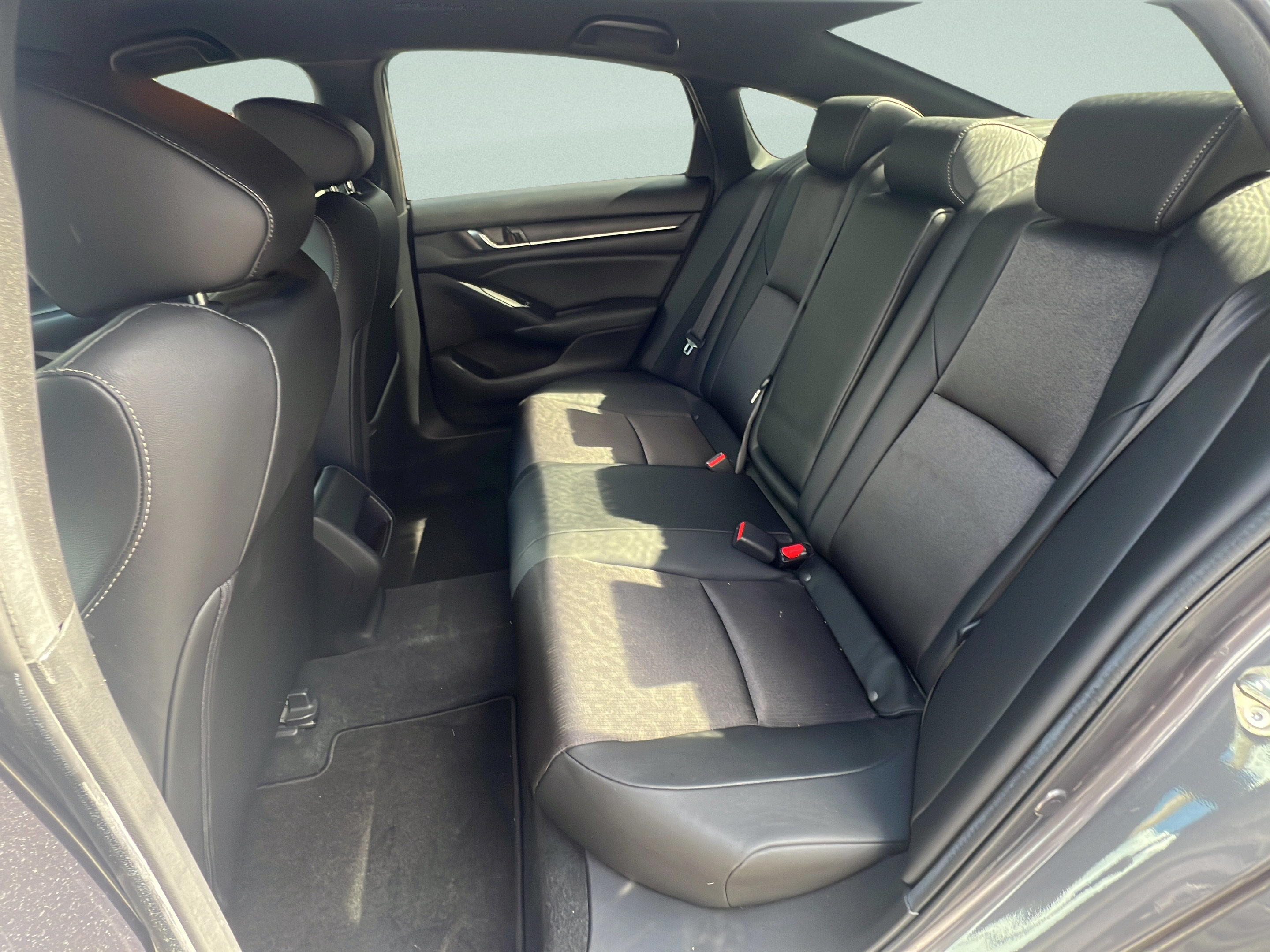 Used 2019 Honda Accord Sport image 12