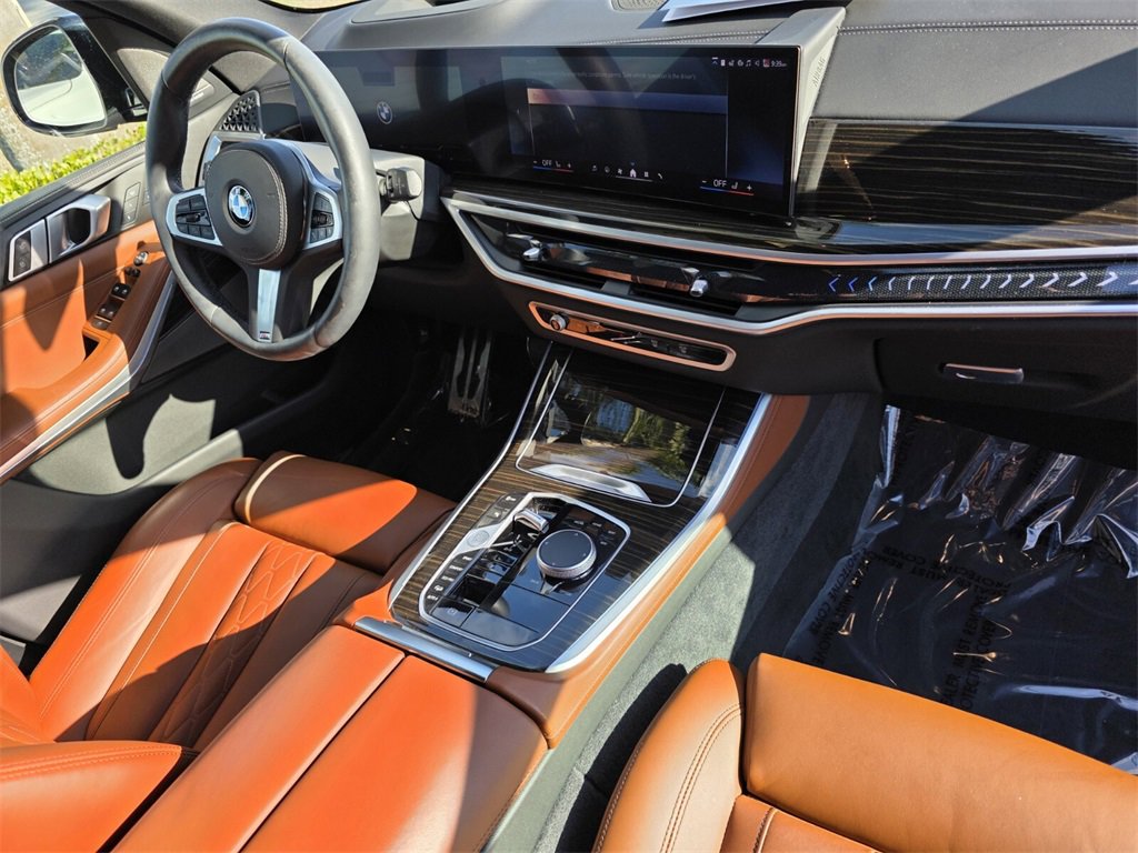 Used 2024 BMW X5 xDrive40i w/ M Sport Package image 27