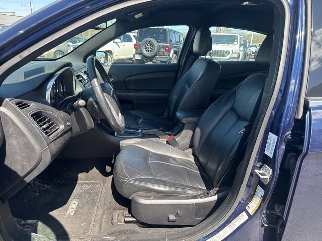 Used 2013 Chrysler 200 Limited FWD image 12