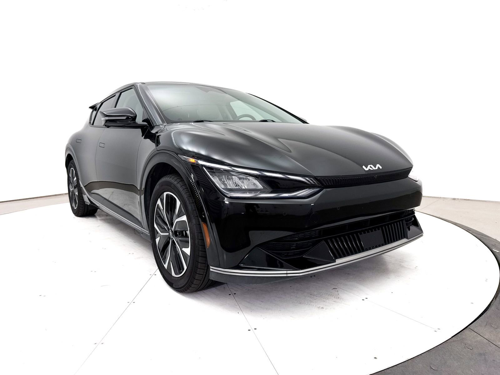 Used 2023 Kia EV6 Wind w/ Wind Technology Package RWD image 12
