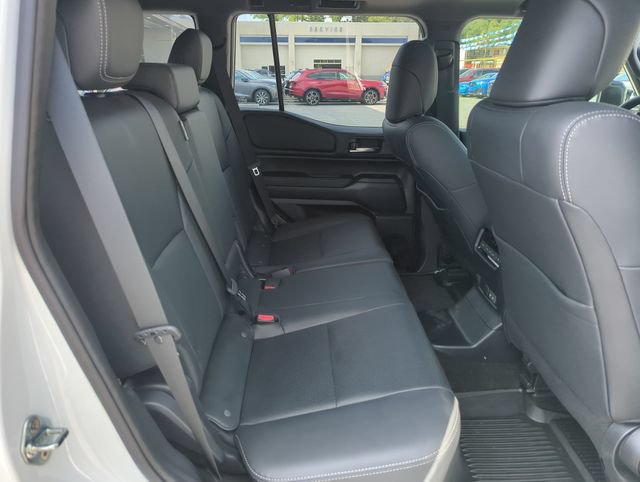 Used 2025 Toyota Land Cruiser AWD/4WD image 33
