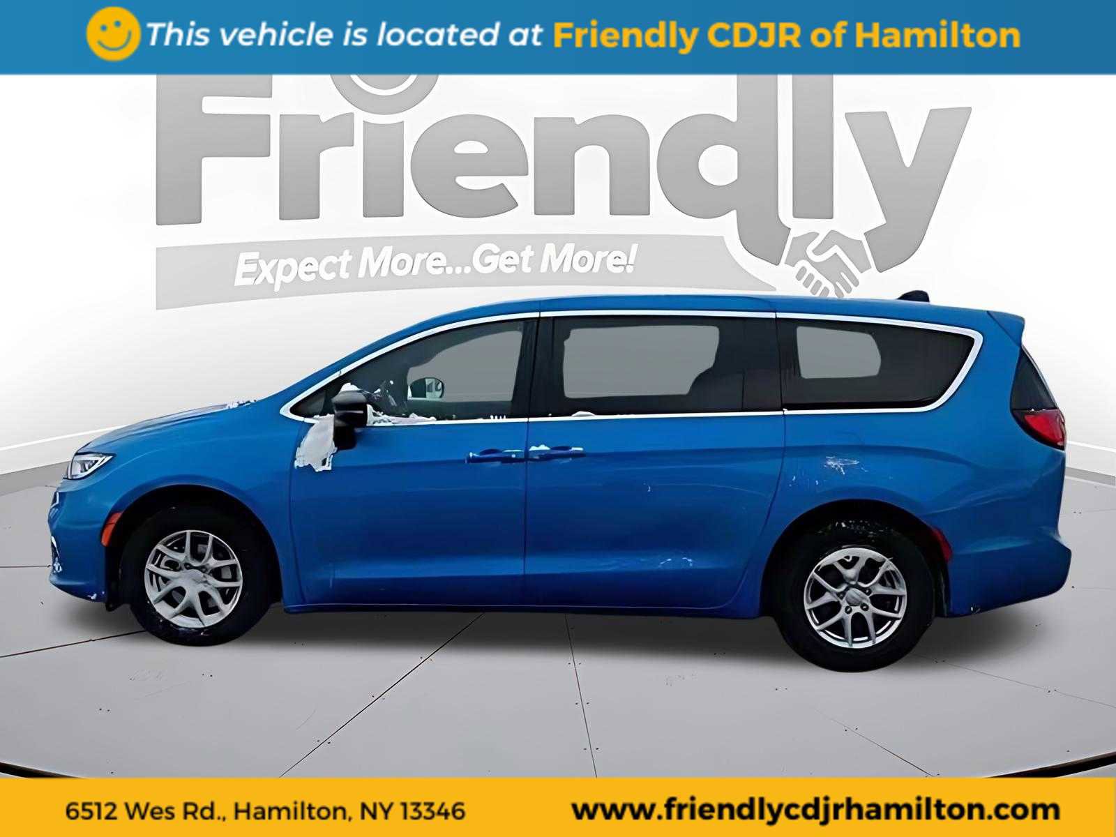 New 2026 Chrysler Pacifica Select video 2