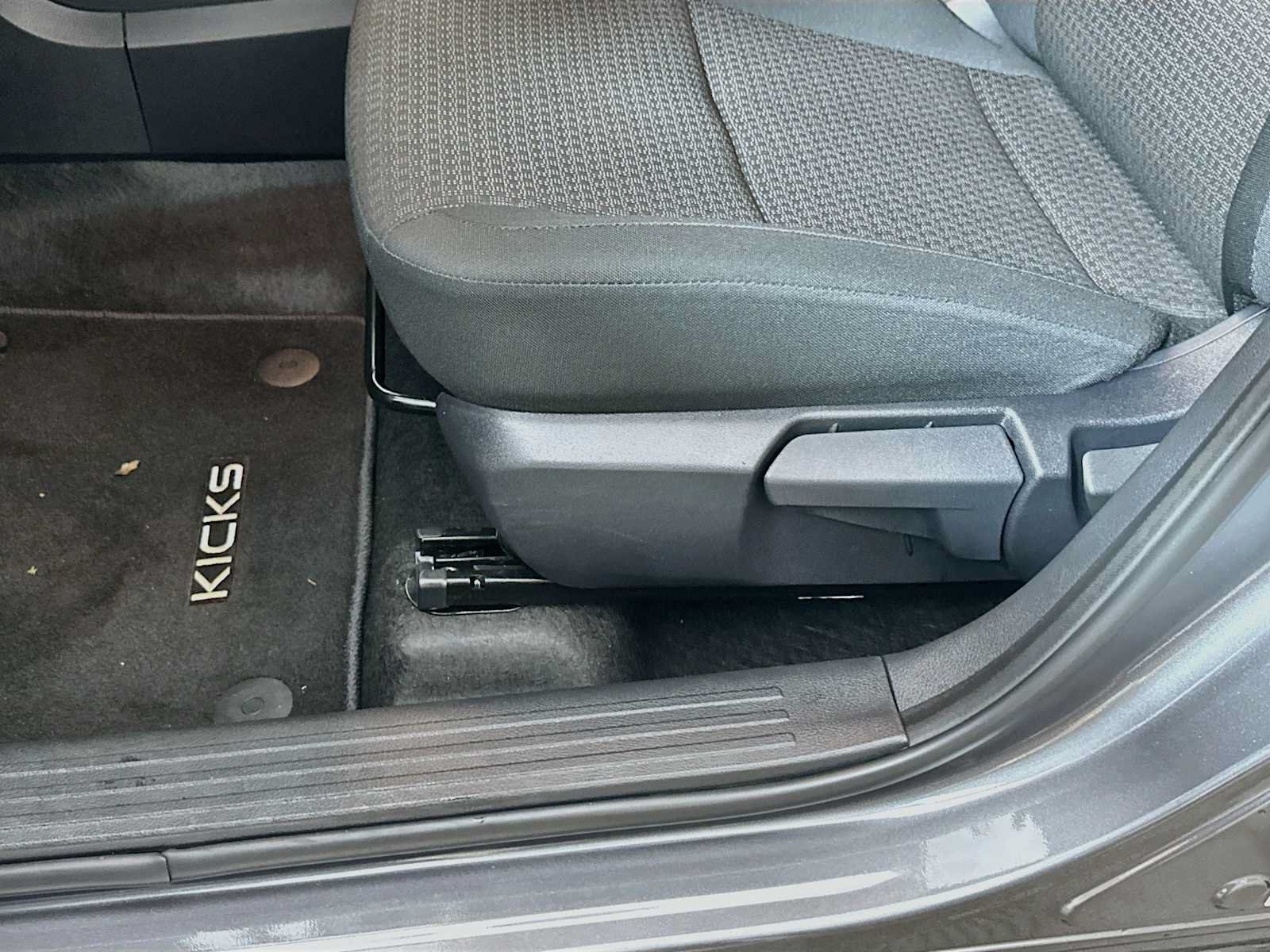 Used 2025 Nissan Kicks S w/ Charging Package AWD/4WD image 17