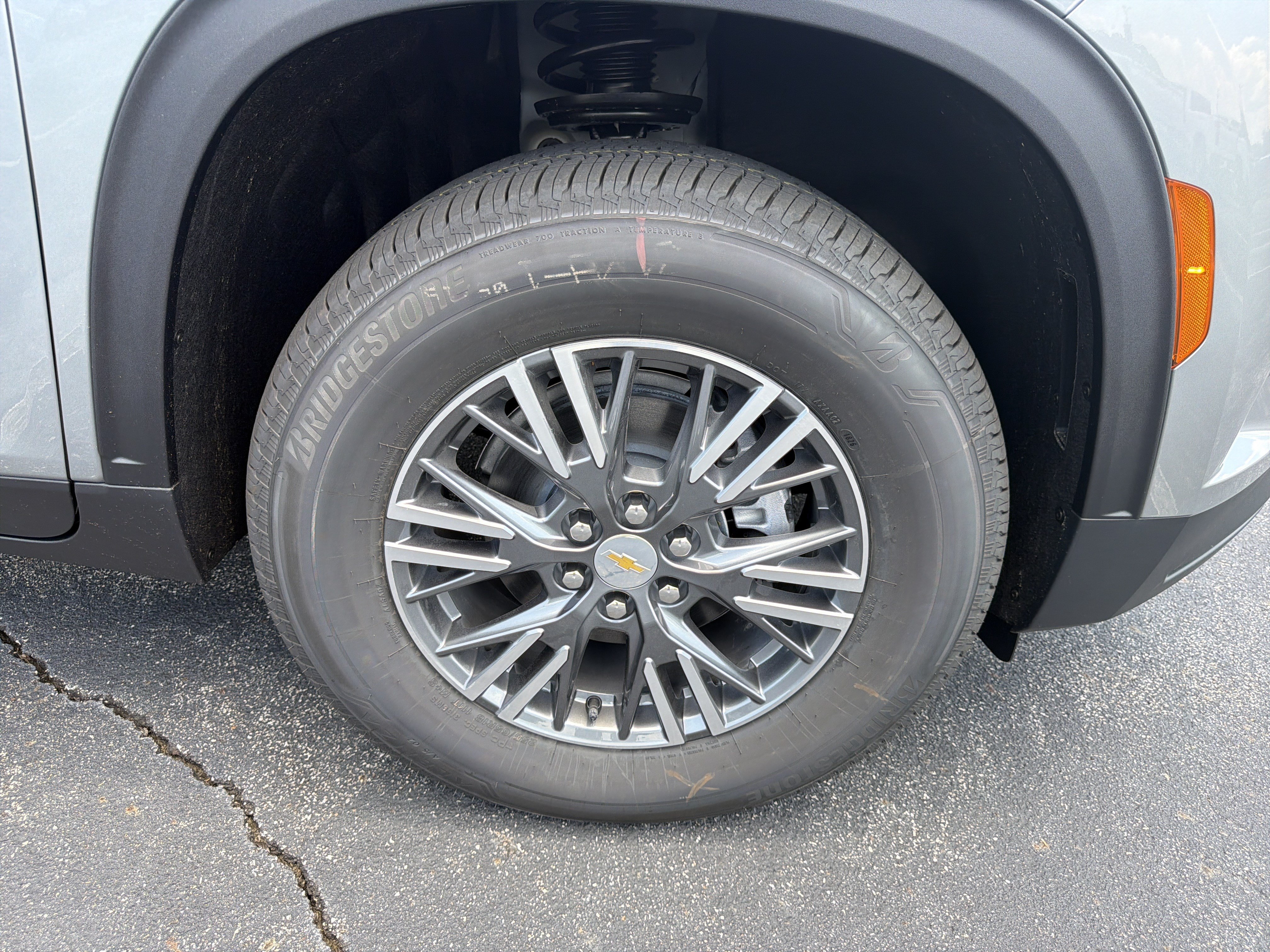 New 2026 Chevrolet Traverse LT FWD image 12