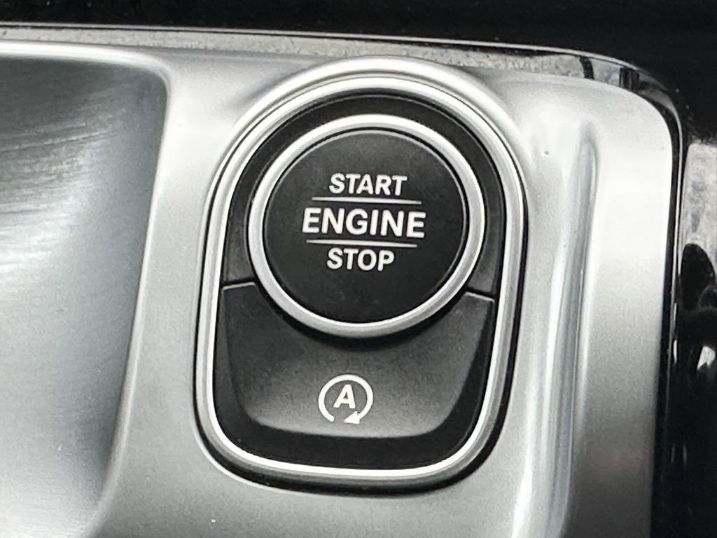 Used 2024 Mercedes-Benz GLB 250 image 16