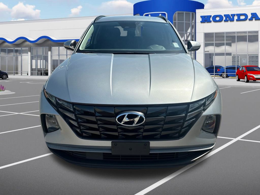 Used 2024 Hyundai Tucson SEL FWD image 2