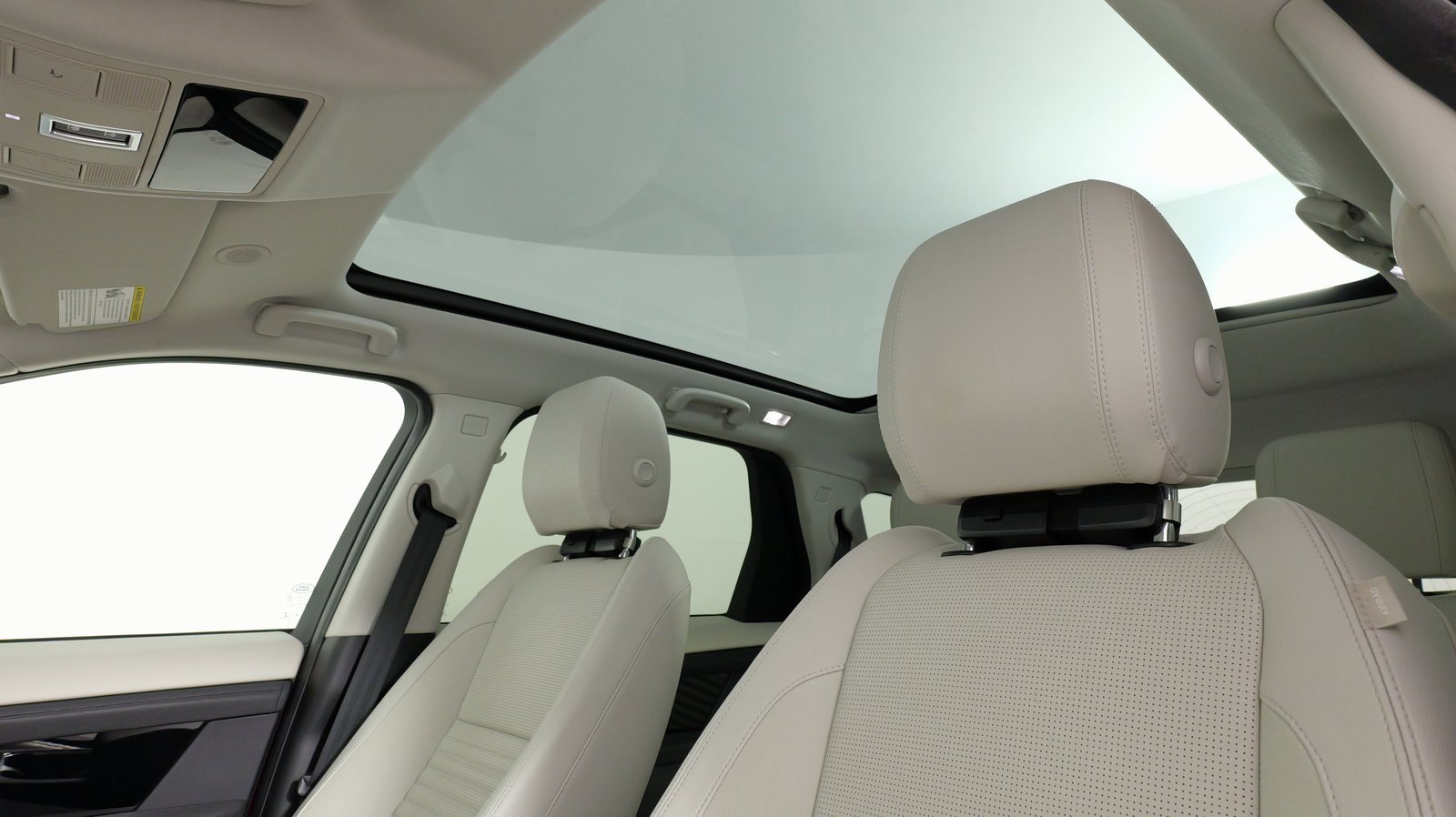 Used 2023 Land Rover Discovery Sport S image 39