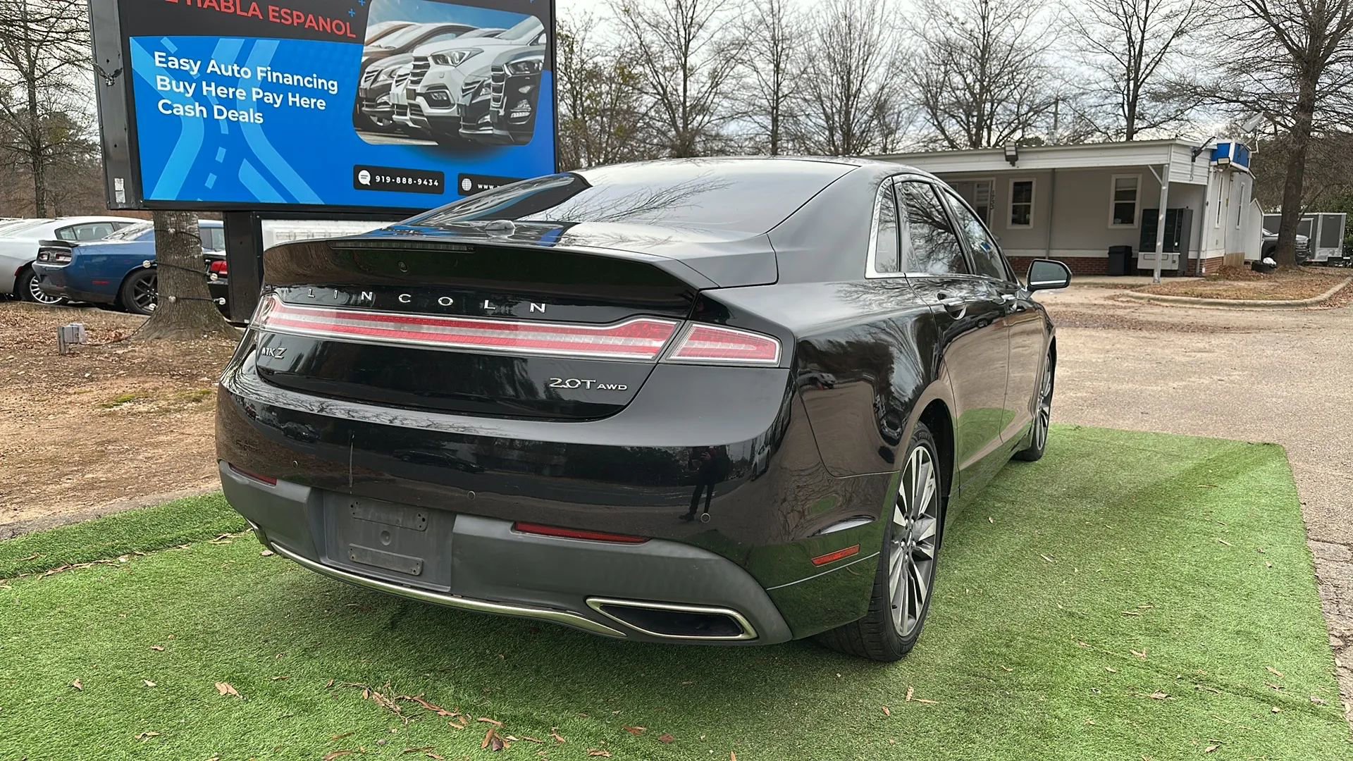 Used 2017 Lincoln MKZ Reserve w/ Climate Package image 11
