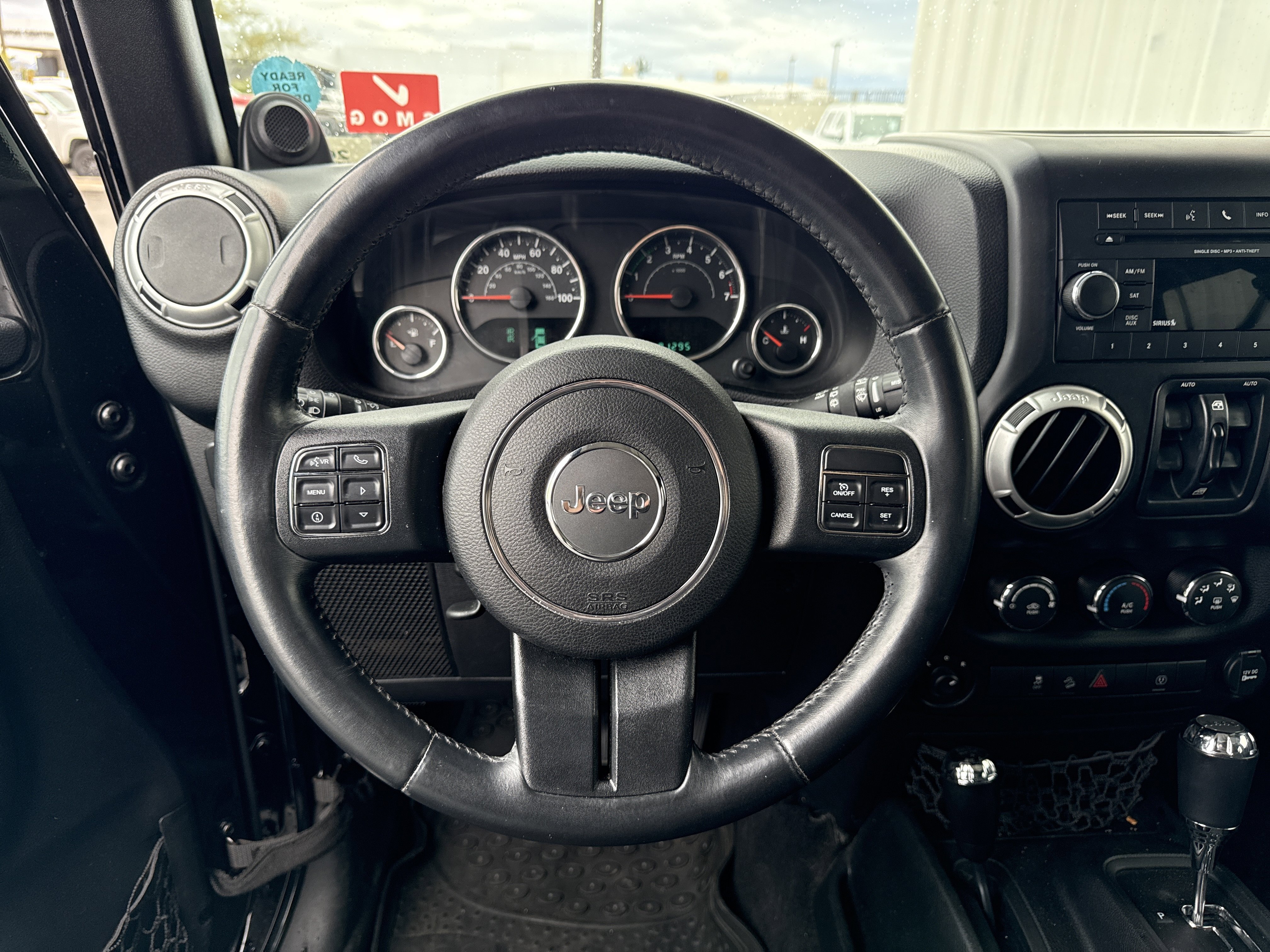 Used 2014 Jeep Wrangler Unlimited Rubicon w/ Connectivity Group image 15