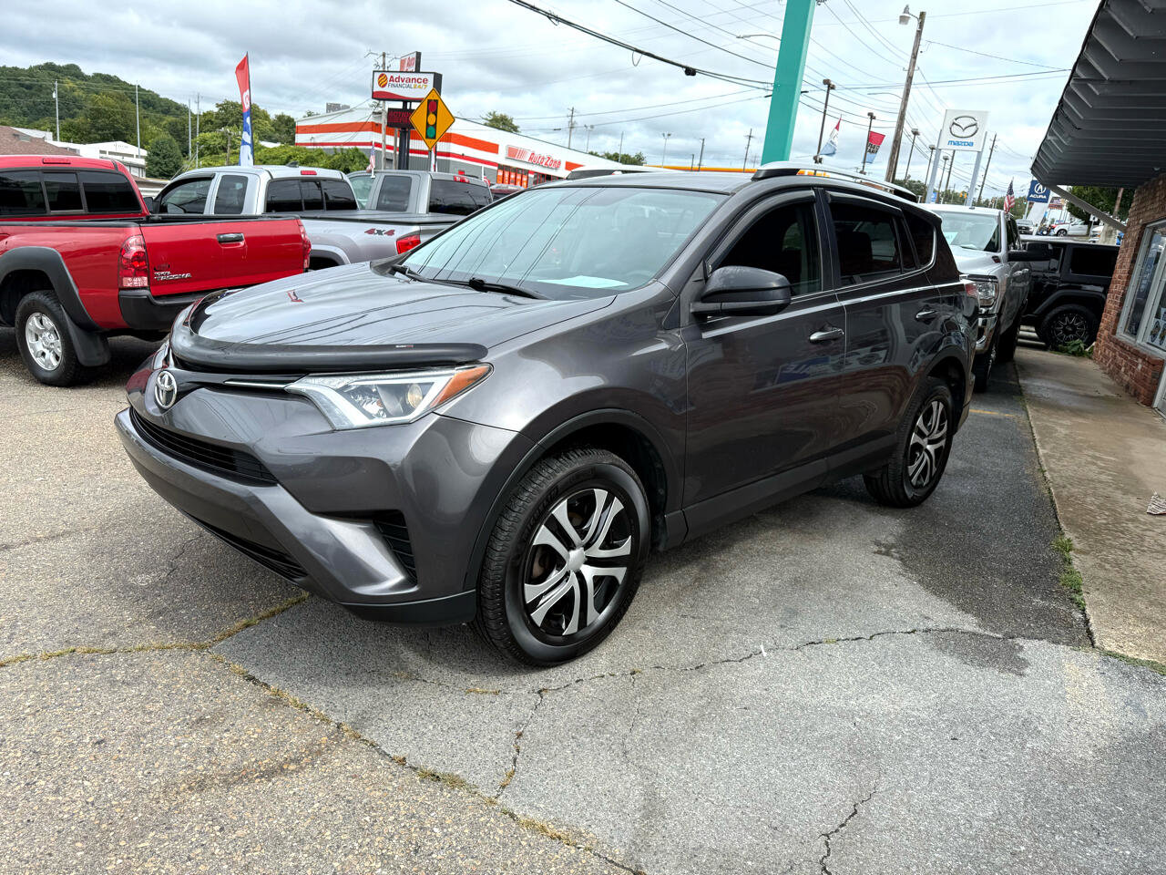 Used 2016 Toyota RAV4 LE image 7