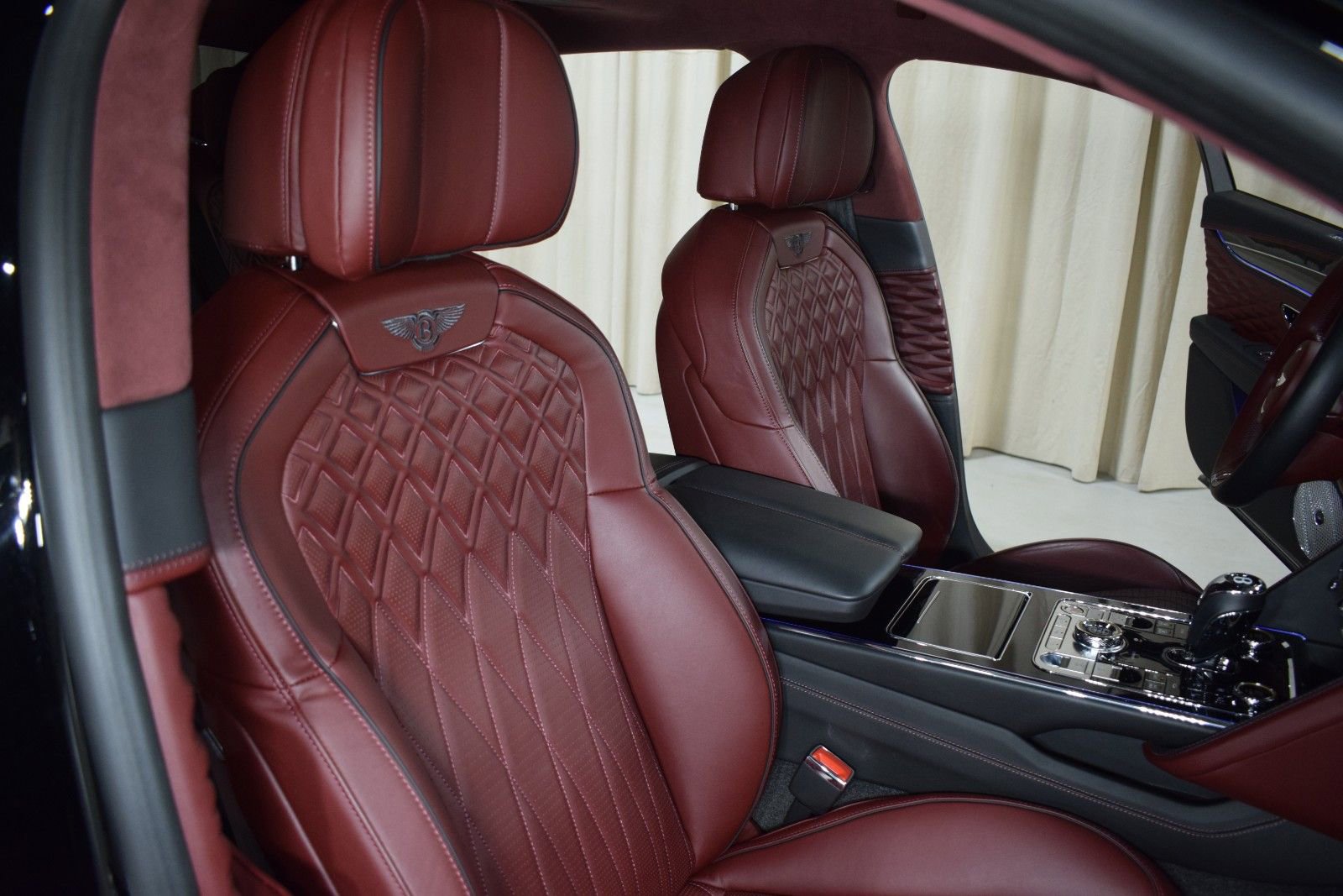 Certified 2023 Bentley Flying Spur Azure image 24
