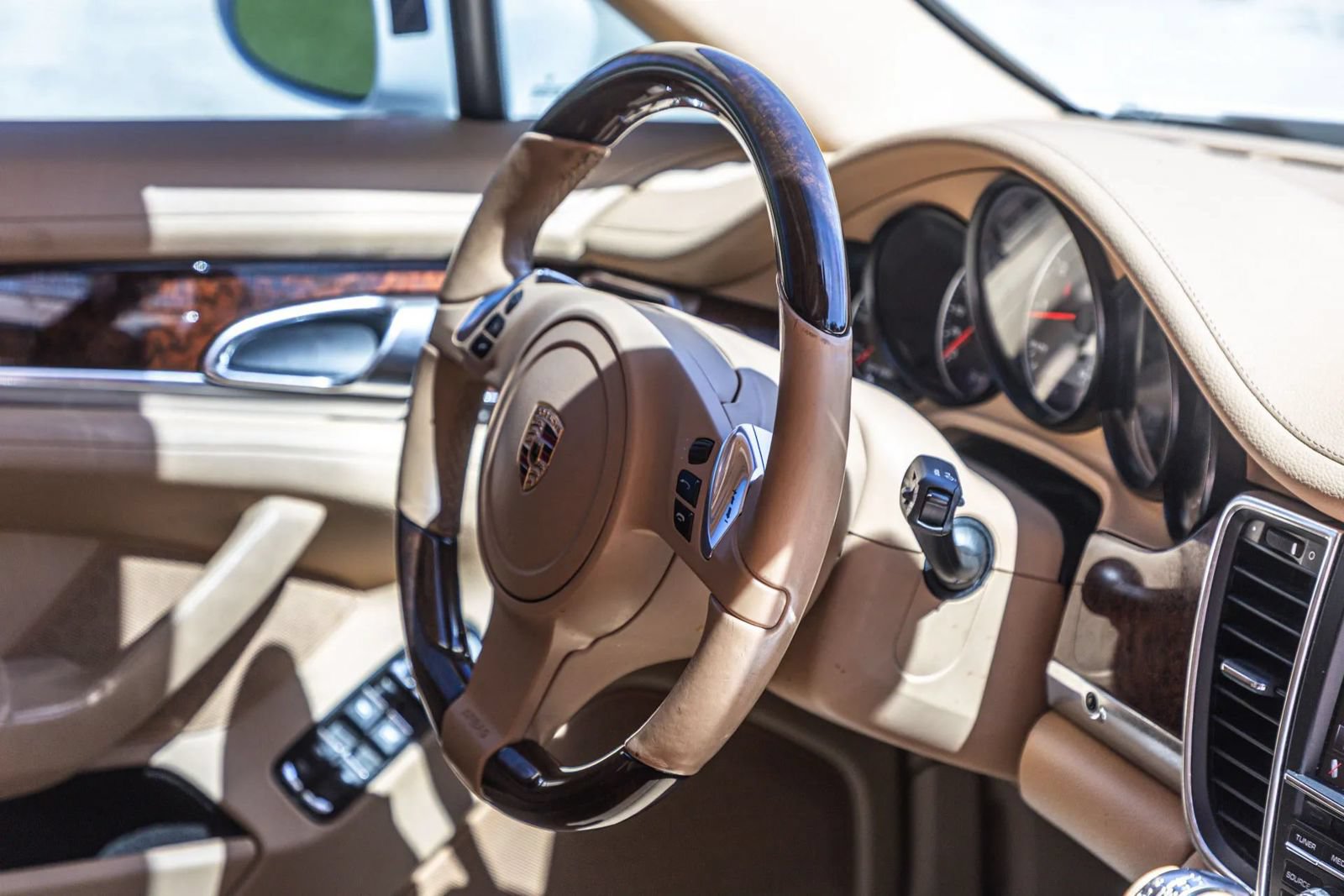 Used 2012 Porsche Panamera S RWD image 43
