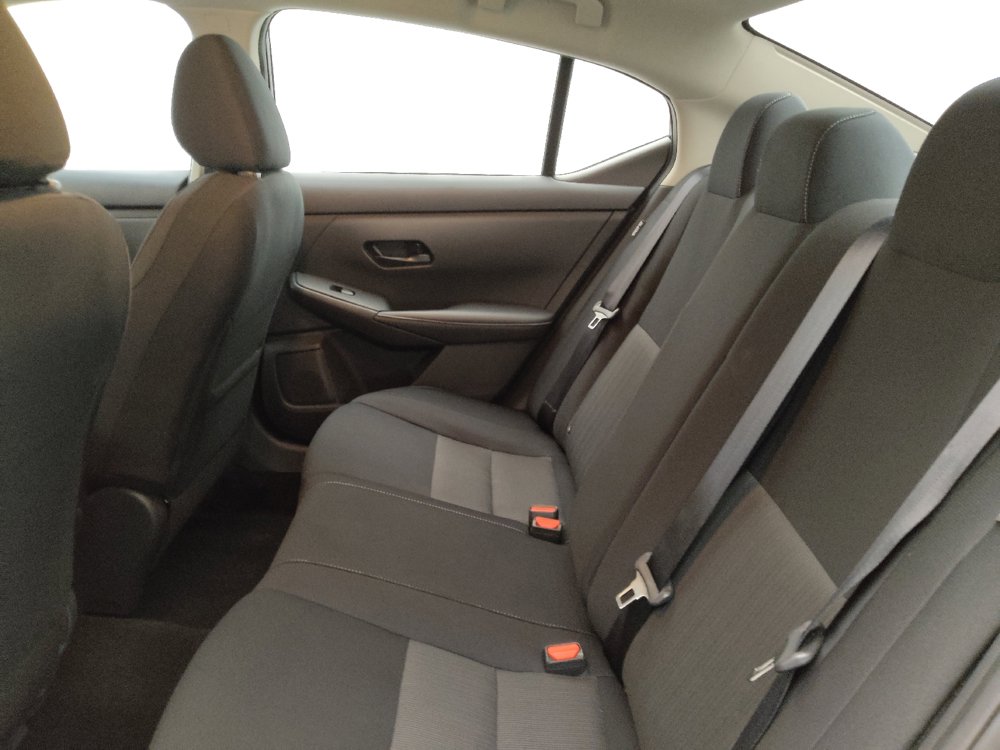 Used 2025 Nissan Sentra SV FWD image 18