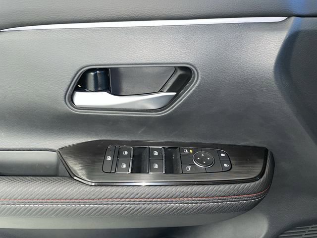 New 2026 Nissan Kicks SR w/ Cold Weather Package image 21