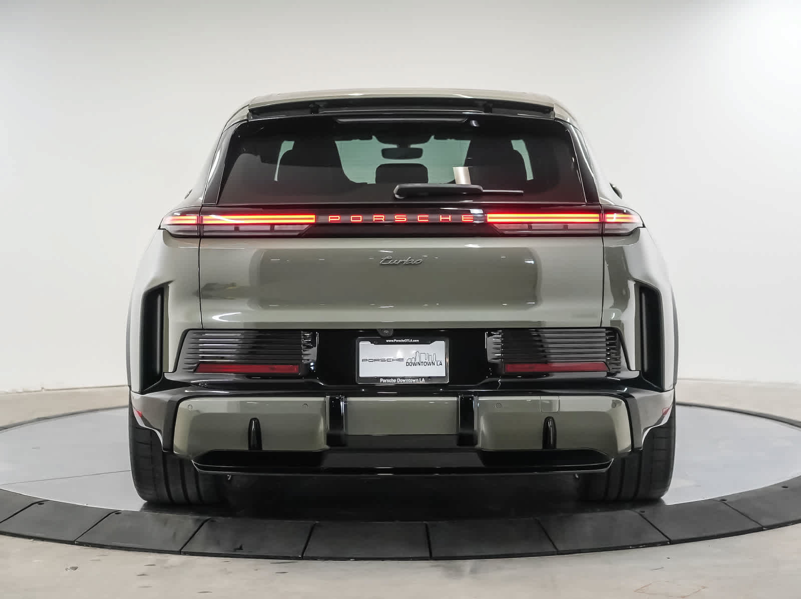New 2026 Porsche Cayenne Turbo Electric AWD/4WD image 10