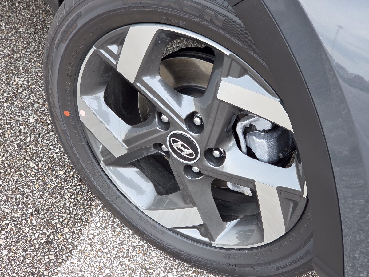 New 2026 Hyundai Venue SEL FWD image 13