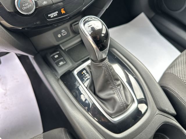 Used 2019 Nissan Rogue Sport SV w/ Technology Package image 18