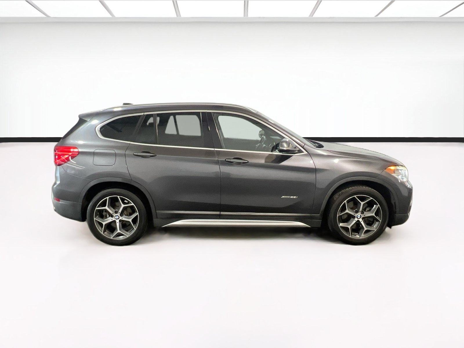 Used 2016 BMW X1 xDrive28i AWD/4WD image 23
