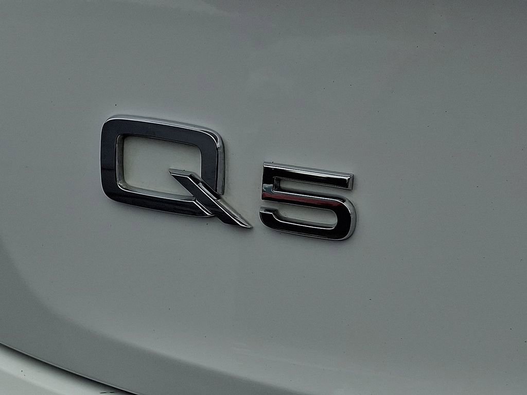 Used 2018 Audi Q5 2.0T Premium Plus w/ Premium Plus Package image 29