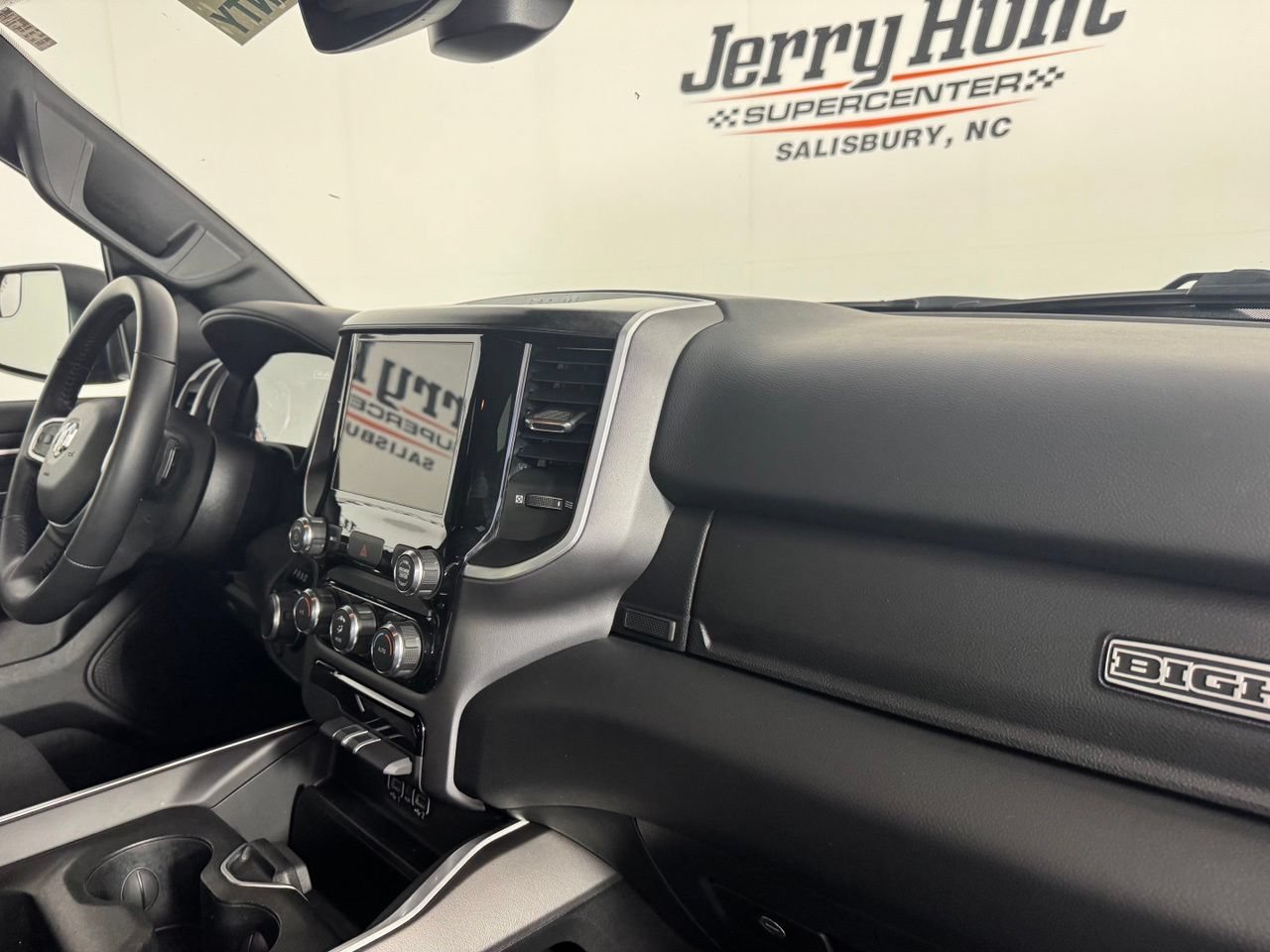 Used 2022 RAM 1500 Big Horn AWD/4WD image 38