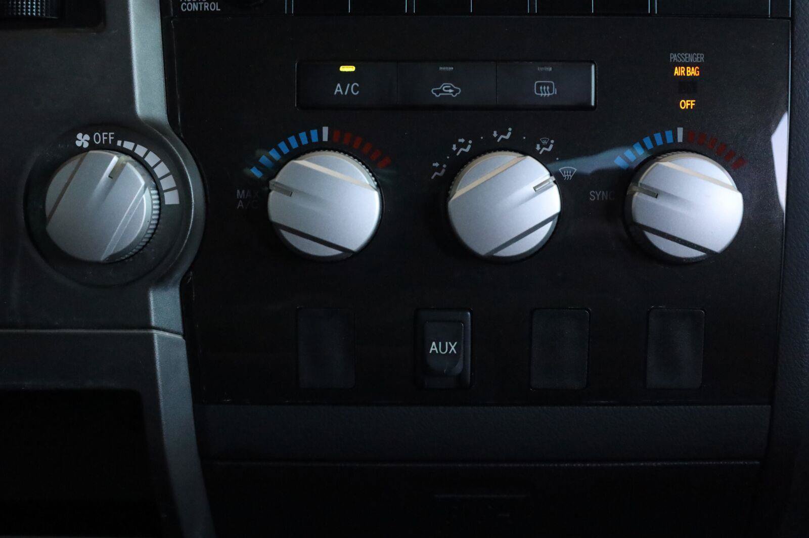 Used 2012 Toyota Tundra 2WD Double Cab image 35