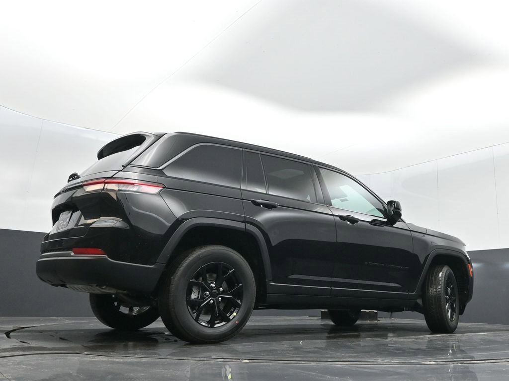 New 2026 Jeep Grand Cherokee Laredo image 35