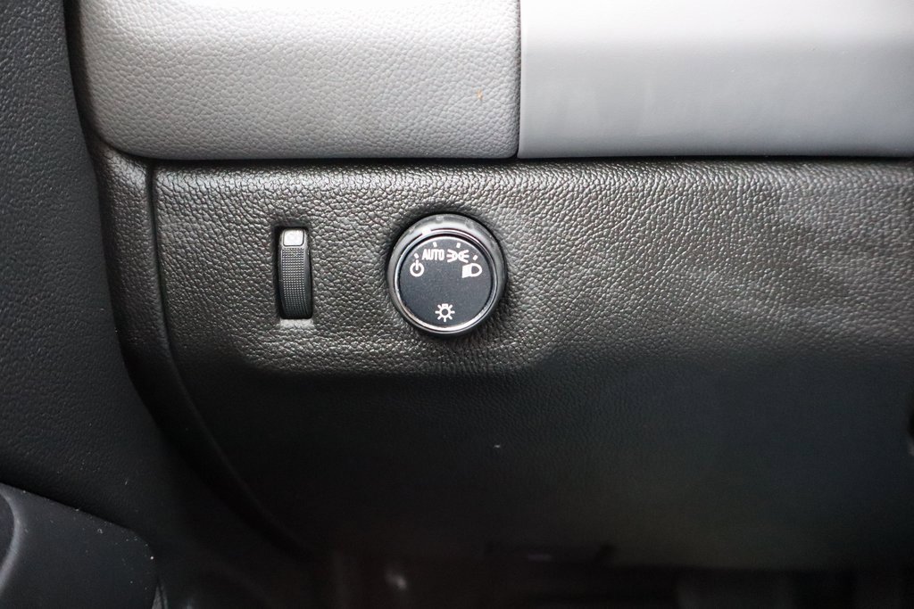 Used 2020 Chevrolet Colorado W/T image 13