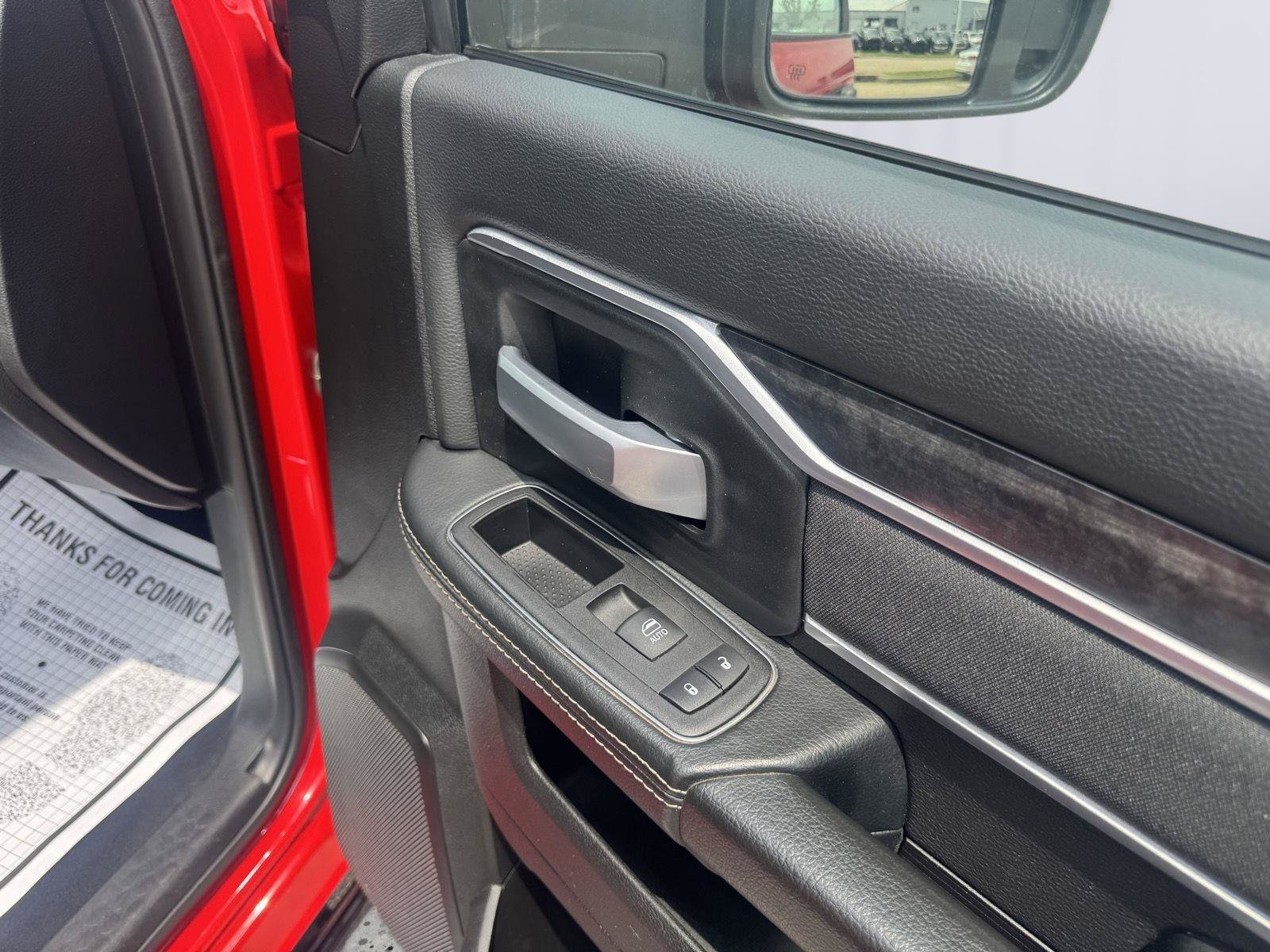 Used 2024 RAM 2500 Big Horn AWD/4WD image 39
