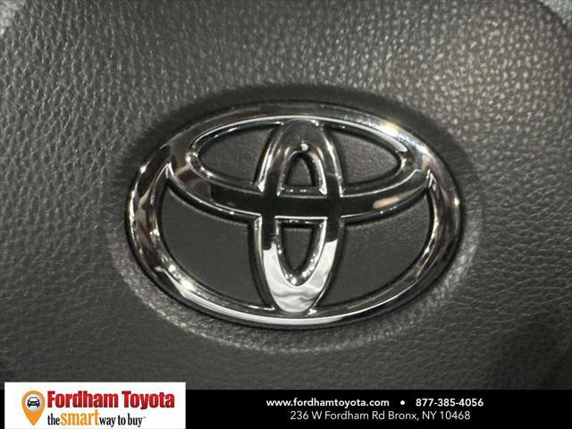 Certified 2025 Toyota RAV4 XLE AWD/4WD image 33