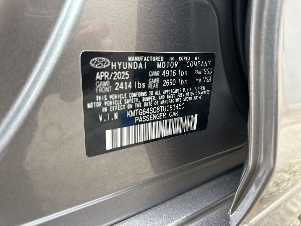 Used 2026 Genesis G70 2.5T image 21