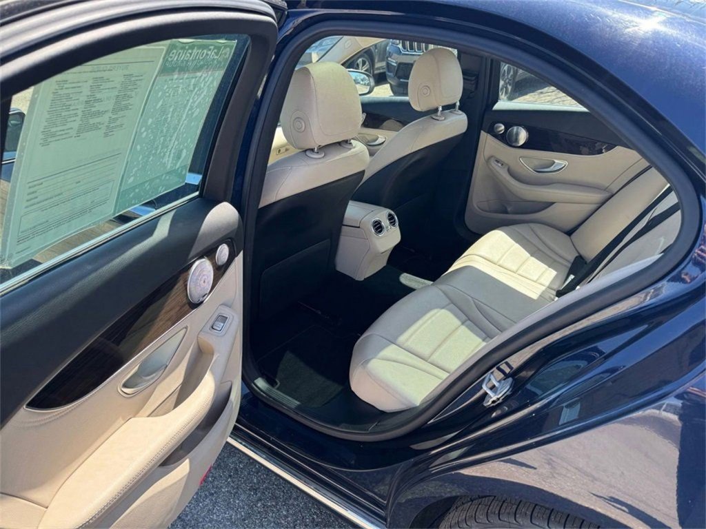 Used 2015 Mercedes-Benz C 300 4MATIC Sedan w/ Multimedia Package image 15