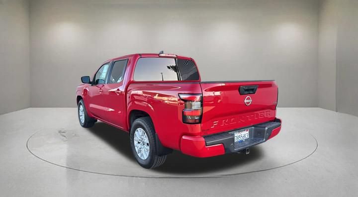 Used 2022 Nissan Frontier SV w/ Technology Package RWD image 4