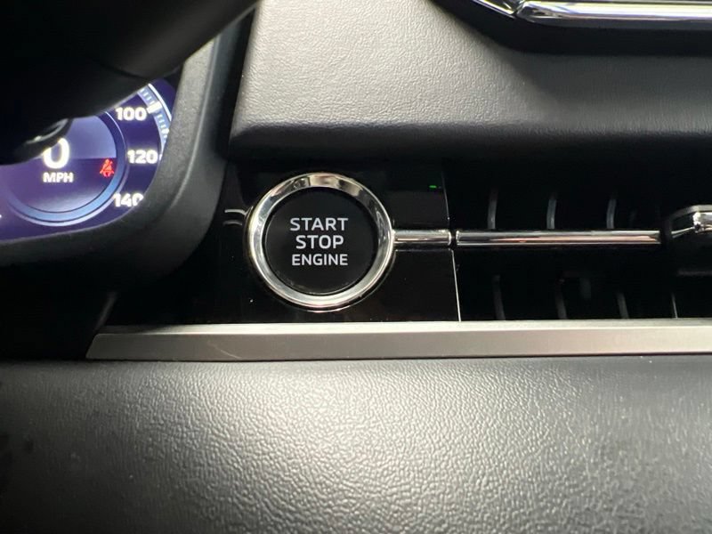 Used 2024 Mitsubishi Outlander SEL AWD/4WD image 27